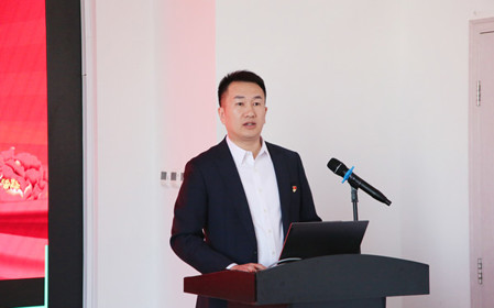 標(biāo)題：呼和浩特分院組織召開領(lǐng)導(dǎo)干部業(yè)務(wù)培訓(xùn)會暨領(lǐng)導(dǎo)干部講黨課
瀏覽次數(shù)：1035
發(fā)表時間：2024-12-26