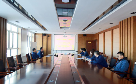 標題：華德牧草公司召開2024年黨建工作述職評議會
瀏覽次數(shù)：650
發(fā)表時間：2025-01-23